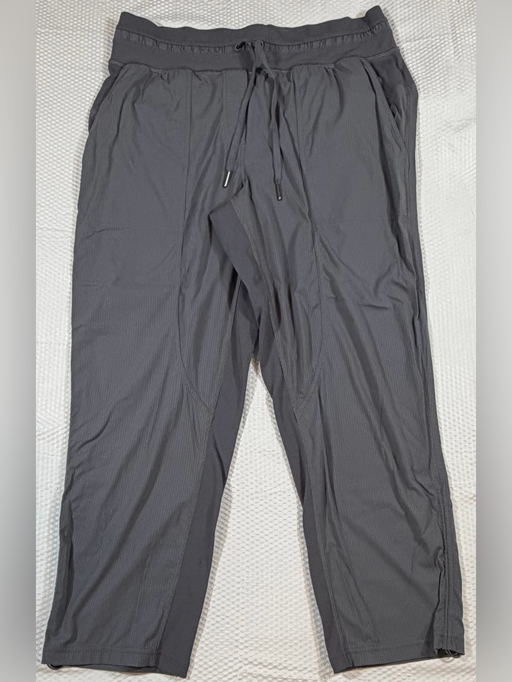 Lululemon Dance Studio Mid-Rise Crop 25ā Womenās Size 10 Gray W6AVQS